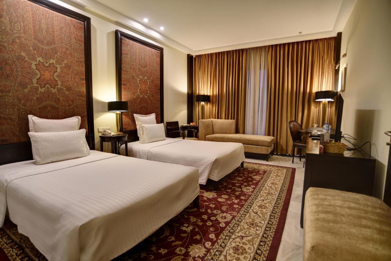 Pearl Continental Hotel, Muzaffarabad Exterior photo