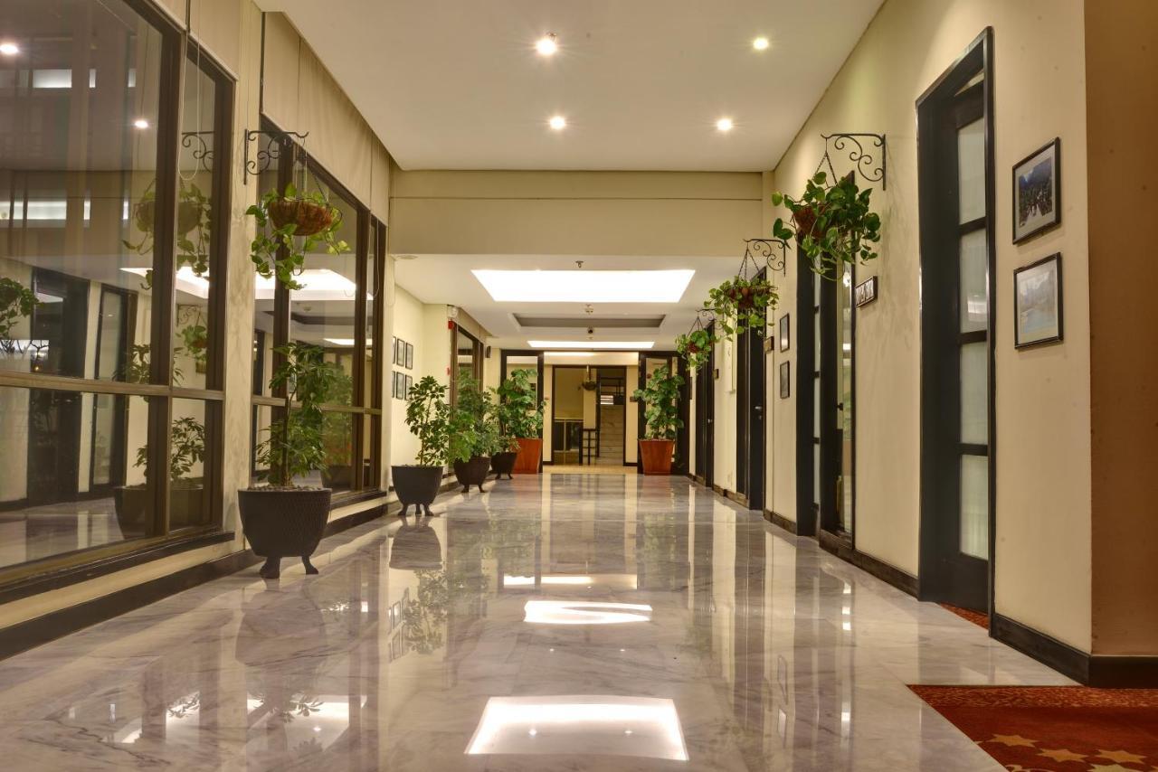 Pearl Continental Hotel, Muzaffarabad Exterior photo