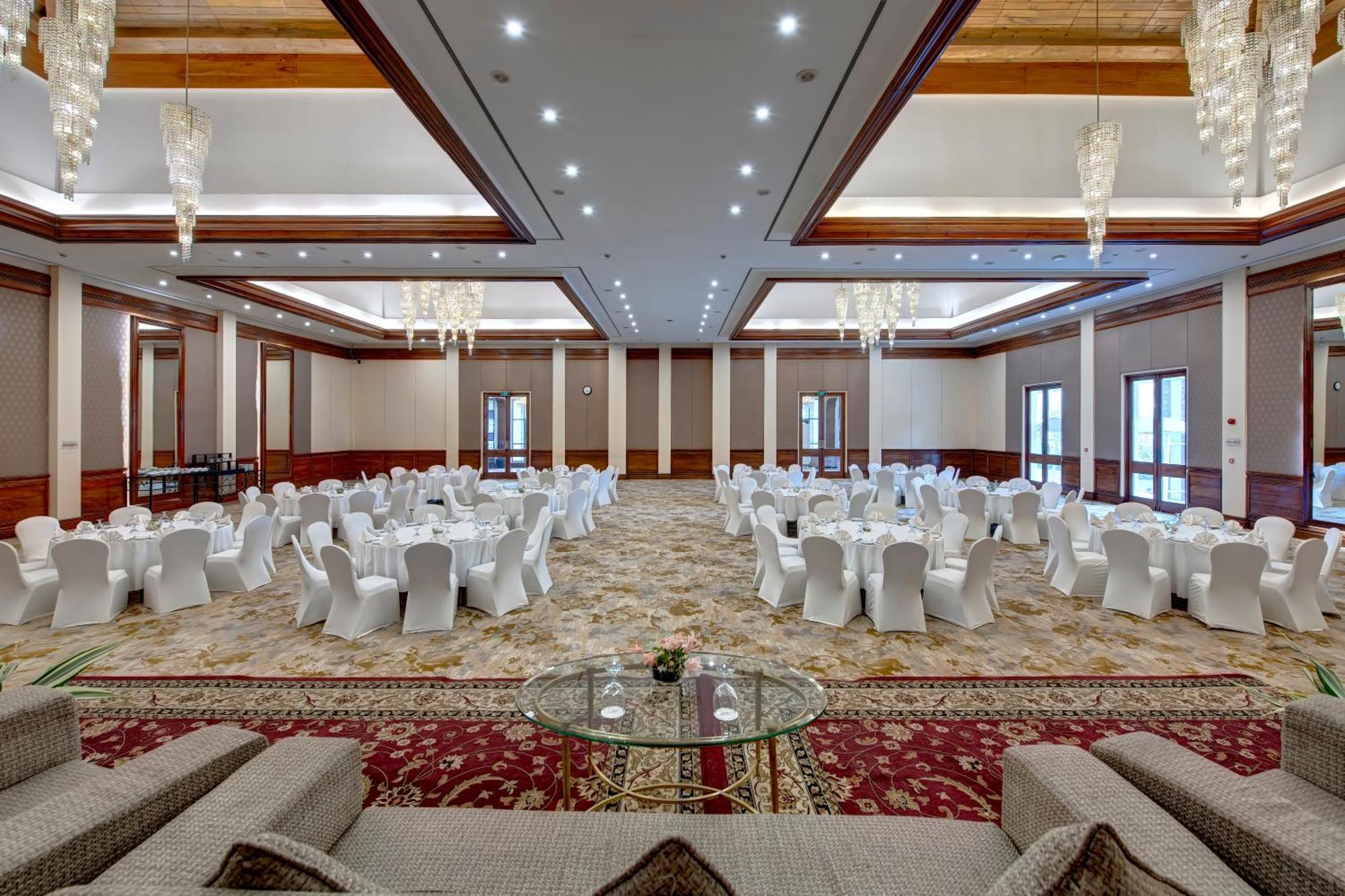 Pearl Continental Hotel, Muzaffarabad Exterior photo