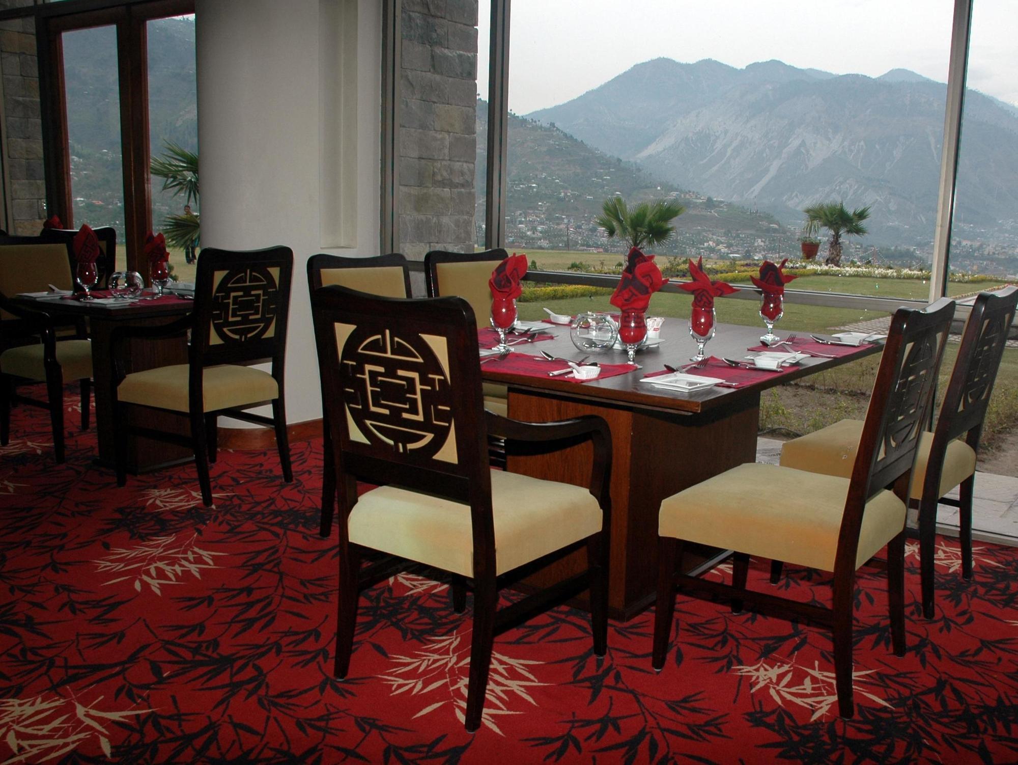 Pearl Continental Hotel, Muzaffarabad Exterior photo