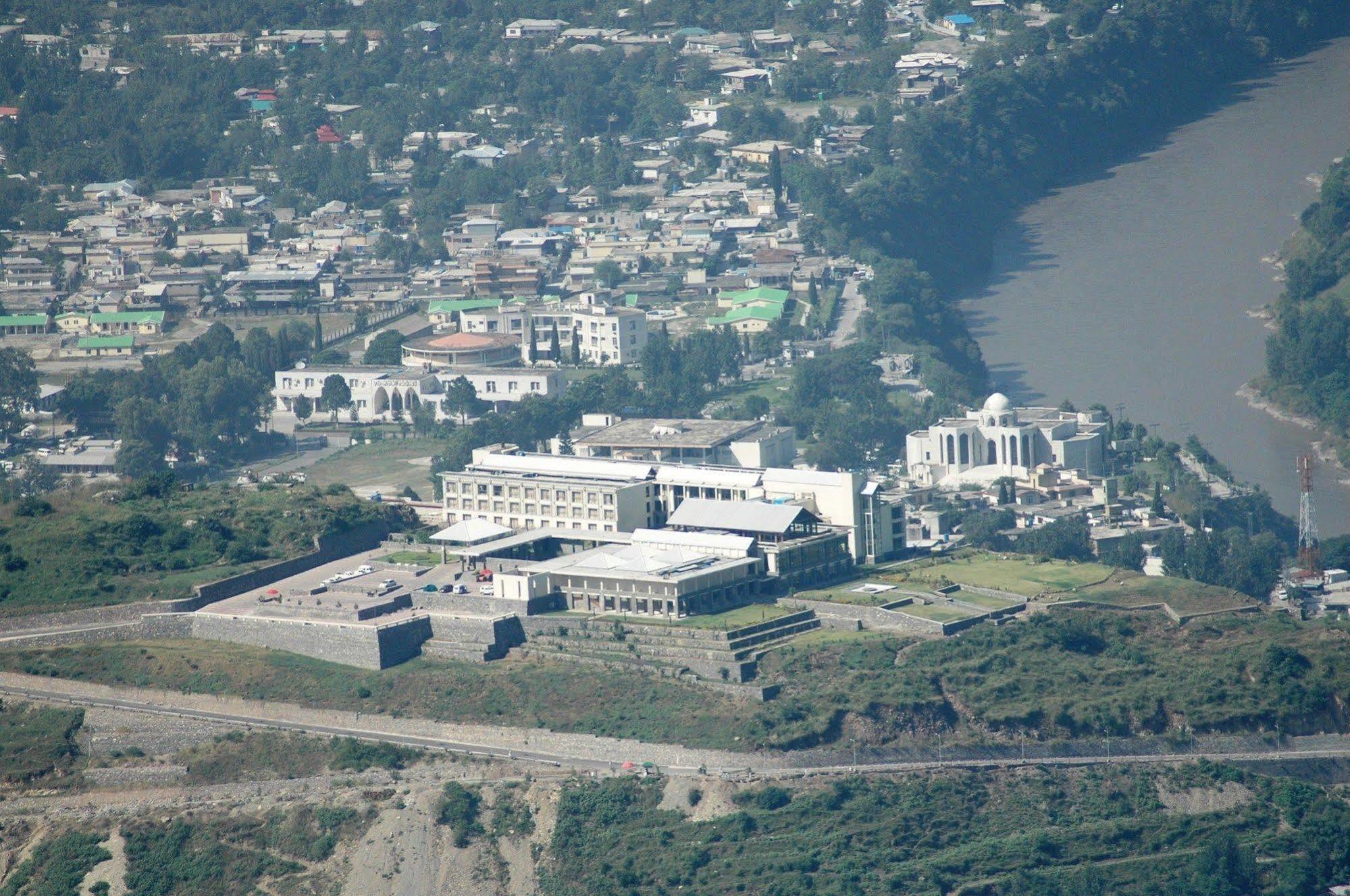 Pearl Continental Hotel, Muzaffarabad Exterior photo